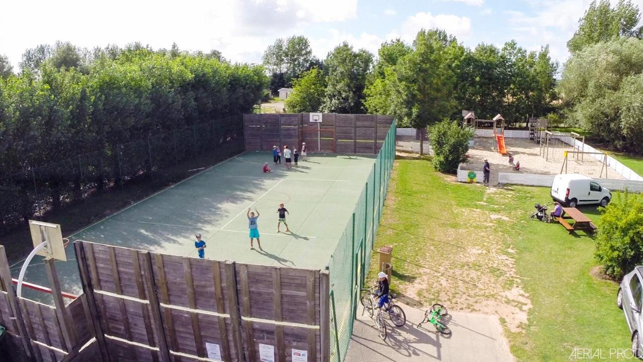 Camping Haipenee Saint-Quentin-en-Tourmont Exteriör bild